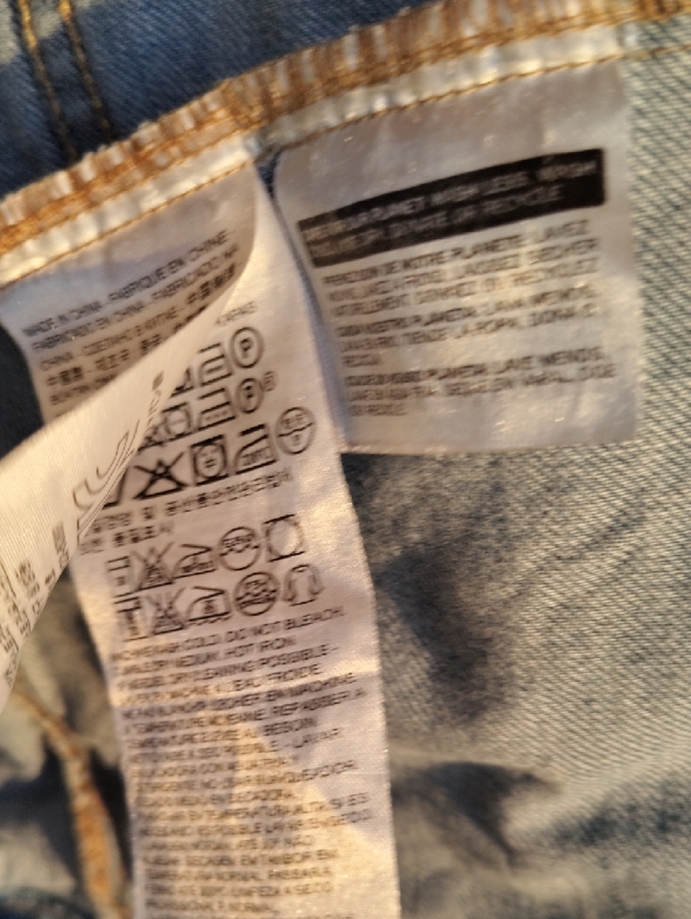 Levi's Light Blue Denim Trucker Vest Men's XL - Picture 6 of 10